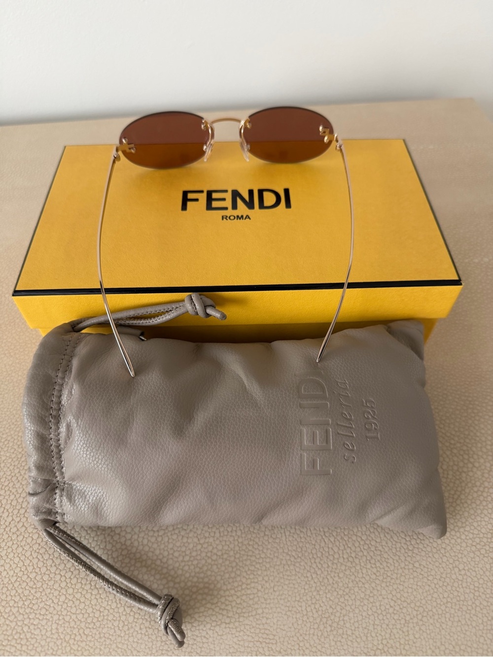 Fendi Oval Sunglasses - Picture 4 of 4